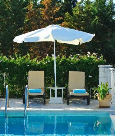 outdoor infinity pool at villa melanthi in kassiopi corfu